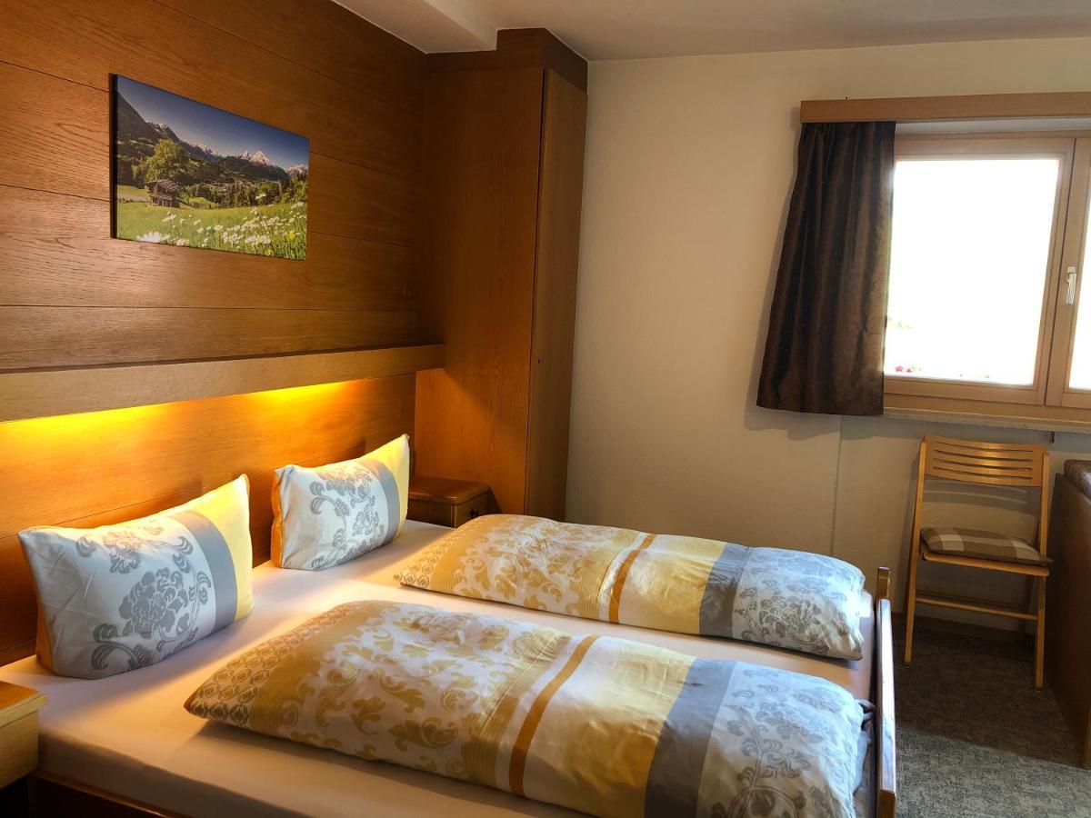 Gaestehaus Am Kurparkweg Hotel Reit im Winkl Bagian luar foto