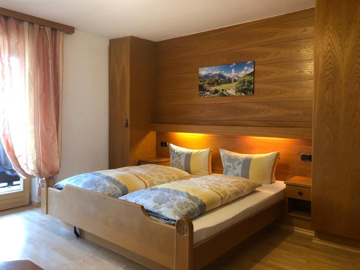 Gaestehaus Am Kurparkweg Hotel Reit im Winkl Bagian luar foto